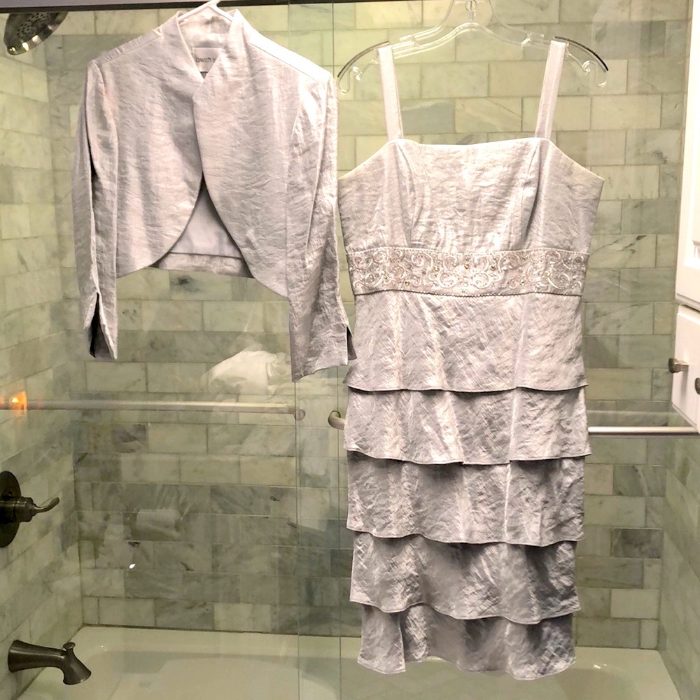 David’s Bridal Mother of the Bride 12P Gown Silver Knee Length Dress with Jacket